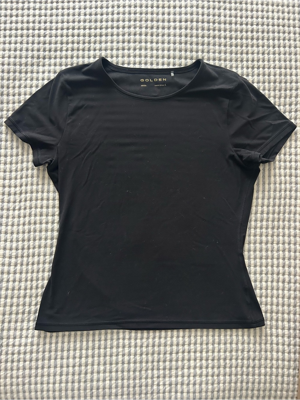 Aritzia Golden Black Short Sleeve Tee